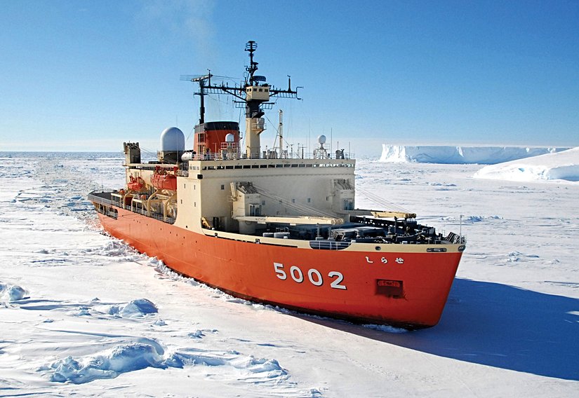 Buz Kırıcı Shirase gemisine ait görüntü.