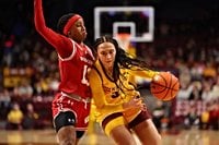 Women’s basketball: Gophers pour it on against Wisconsin