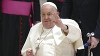 Le pape François sortira de l'hôpital dimanche après y avoir passé cinq semaines