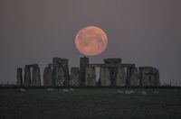 Why The ‘Strawberry Moon’ Will Be Lowest Until 2043 — And How To Photograph It