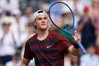 What time is Draper playing today? How to watch Queen's semi-final
