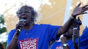 Gospel Legend Mama Mosie Burks Dies At 92