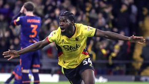 Watford Triumphs Over Luton Town 2-0