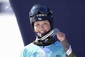 Mitsuki Claims Silver At Snowboard World Championships