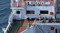 French special forces board Russian tanker