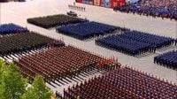 Putin e Xi alla parata sulla Piazza Rossa di Mosca per il Giorno della Vittoria | Corriere TV