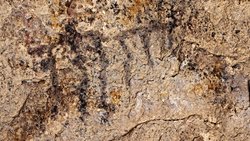 Güney Amerika'da Tarağa Benzer Sanatsal Çizimler Bulundu!