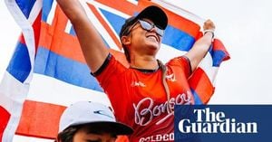 Julian Wilson And Sally Fitzgibbons Fall Short At Gold Coast Pro