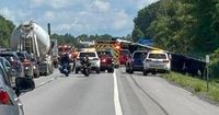 5 on tour bus killed when it careens out of control in western New York