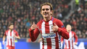 Griezmann Featured As Atlético Madrid Takes On Valencia