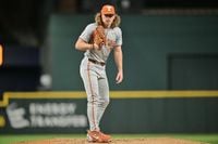 Texas baseball vs. LSU live updates, score: No. 2 Tigers take Game 1 of SEC series