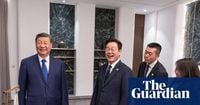 Xi Jinping cracks joke about spying with phones given to South Korean president