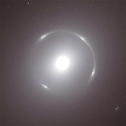 Euclid Teleskobu Einstein'ı Doğruladı: Uzay-Zamanın Büküldüğü Nadir Kozmik Halka Görüntülendi!