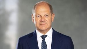 Scholz Calls Putin Seeking Peace Talks Amid Ukraine Conflict