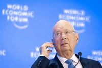 88-летний Клаус Шваб уходит с поста председателя Совета попечителей ВЭФ