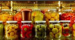 Uzun süre(50+) saklanabilen besinler nelerdir? Olası bir felakette sadece depo edilen besinlerle insanlara 50-100 yıl sağlıklı yaşam sunulur mu?