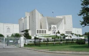 Pakistan Judges Resign Over Controversial Judicial Amendment