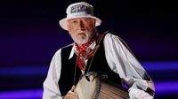 Fleetwood Mac’s Mick Fleetwood joins the ‘In your 20s’ trend - Lakes Media Network