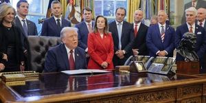 Trump Rolls Back Fuel Standards As Automakers Applaud