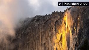 Yosemite Climbers Hang Upside Down Flag To Protest Job Cuts