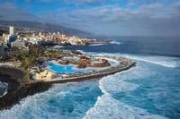 Three dead and 15 injured in tidal surge on Spanish island