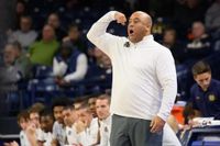Notre Dame head coach Micah Shrewsberry confronts, charges at refs following loss | Zagsblog