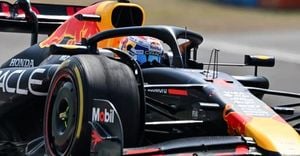 Verstappen Starts Fourth As Piastri Claims Pole In China