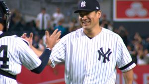 Yamase Shinnosuke Hails Tanaka Masahiro's Debut Bullpen Performance