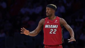 Carmelo Anthony Advises Jimmy Butler Amid Trade Saga