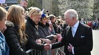 Charles III évoque son cancer et salue le travail des associations