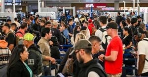 Flight Cancellations Surge As Shutdown Hits U S Airports