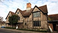Shakespeare family home suffers major damage after car crash