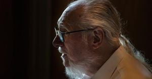 Legendary Guitarist Steve Cropper Dies At 84 In Nashville