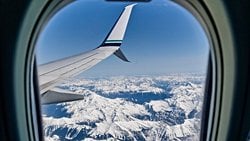 Uçak Yolculukları Sırasında Ne Kadar Yükseklikte Uçarız? Uçakların Seyir İrtifalarına Gerçekten Çıkabilseydik Neler Olurdu?