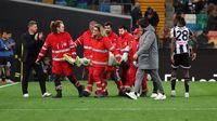 Milan: inquiétude pour Maignan, sorti sur civière après un choc avec un coéquipier