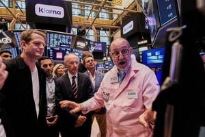 Government Shutdown Casts Shadow Over Record IPO Year