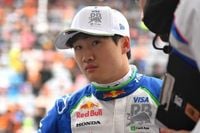 【F1】角田裕毅の“無線での冷静さ”を英メディアが指摘し「レッドブルが角田を信頼してないことがローソンの幸運」と皮肉（THE DIGEST） - Yahoo!ニュース