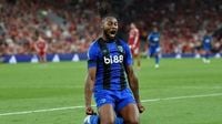 Fan arrested after Antoine Semenyo reports racist abuse in Premier League opener