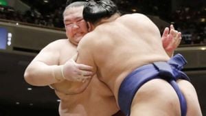 Kisenosato Faces Tough Matches On Day 11