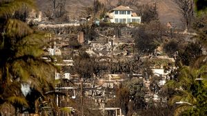 Meryl Streep Evacuates Home Amid Los Angeles Wildfires