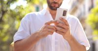 Las mejores frases para dedicar en el Día del Hombre por WhatsApp