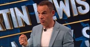 Martin Lewis Reveals Text Trick To Slash Mobile Bills