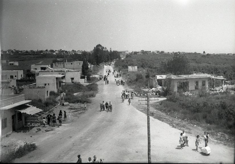 Salmâ Köyü'nün (Kefar Şalem) işgalinden sonra çekilen bir fotoğrafı