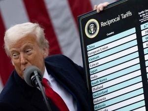 Trump Doubts Ukraine Can Win As Putin Talks Loom