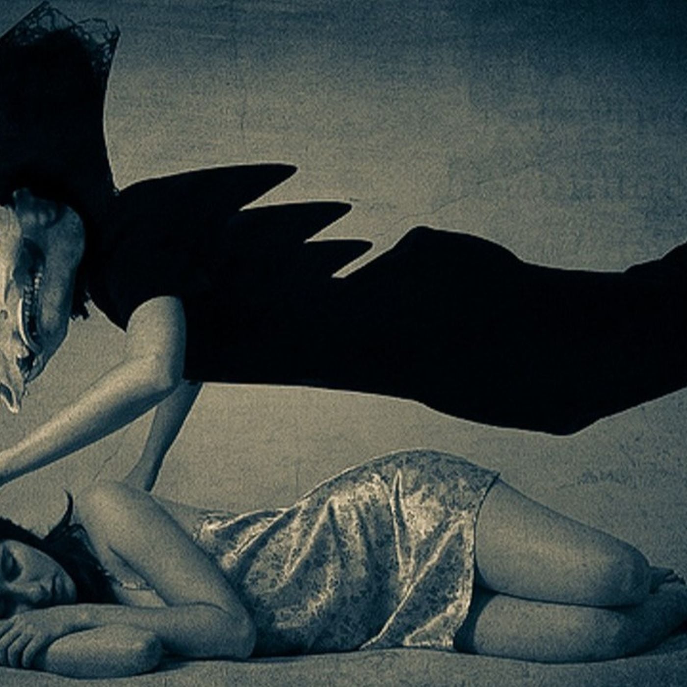 Karabasan Nedir? Gerçek midir? Uyku Felci ile İlişkisi Nedir?