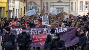 Worms Hauptbahnhof Hosts Dual Demonstrations Against Neo-Nazism