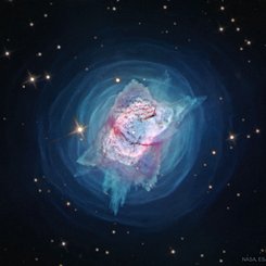 Hubble’dan Parlak Gezegenimsi Bulutsu NGC 7027