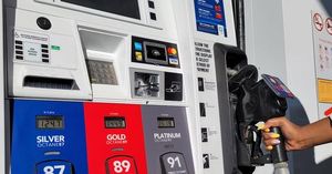Canadians Set To Receive Final $500 Carbon Tax Rebate