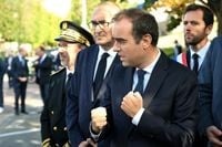 French presidency unveils new cabinet as budget pressure intensifies
