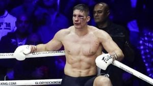 Rico Verhoeven Set To Defend Title At Glory 100